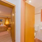 Apartament Amosergut *